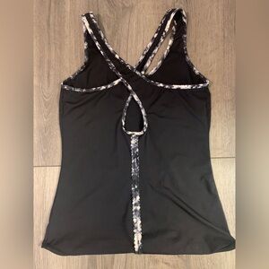 Athleta Size S Black Workout Top